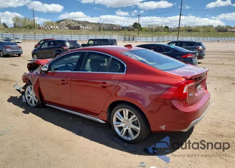 2012 Volvo S60 T6 z USA, uszkodzony, nr VIN YV1902FH4C2057739